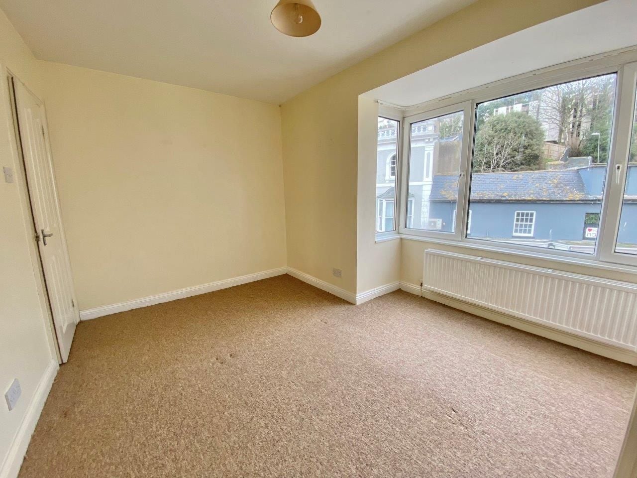 Flat Torwood Street in Torquay