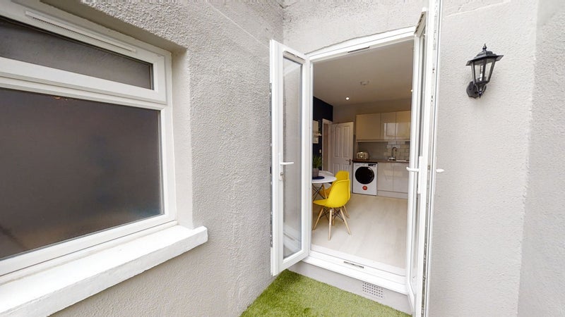 Room Quantock Road in Bristol