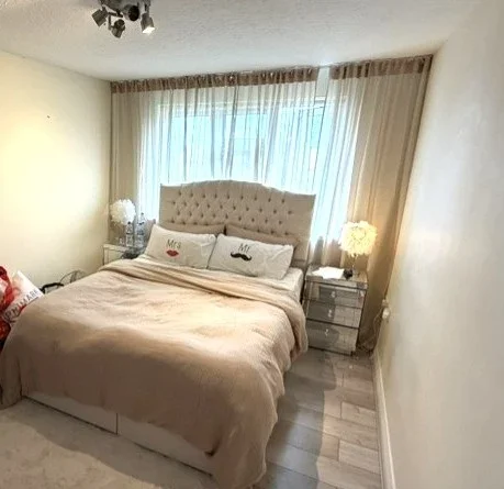 Flat Brackendale Close in Greater London