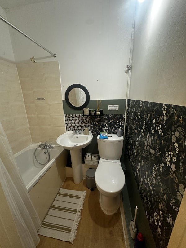 Room Rectory Lane in Greater London