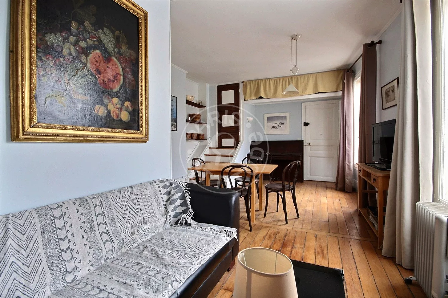 Flat Rue Saint-André des Arts in Paris