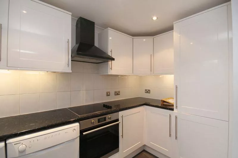 Flat Elmhurst Drive in Mole Valley