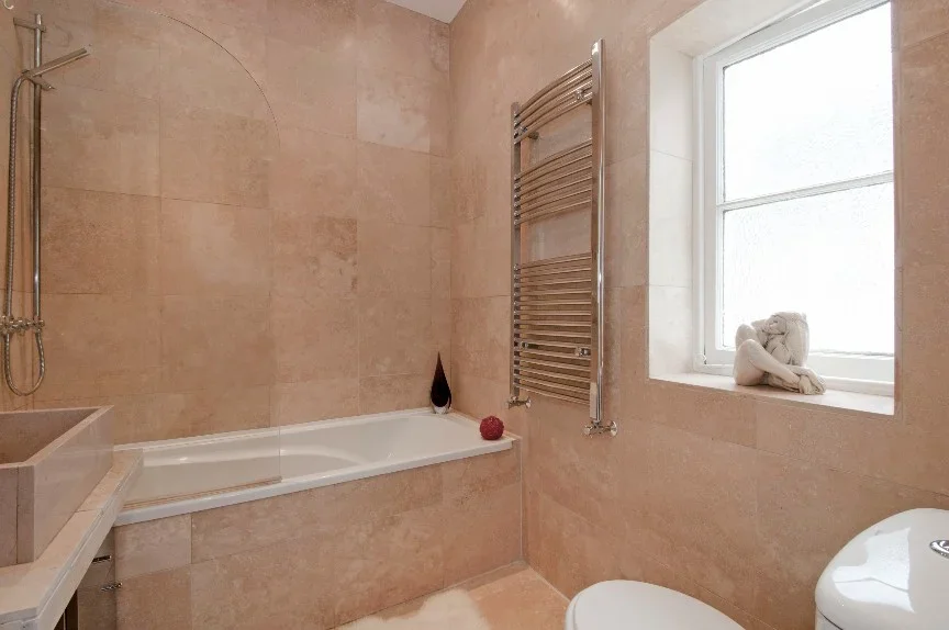 Flat Belsize Park Gardens in Greater London