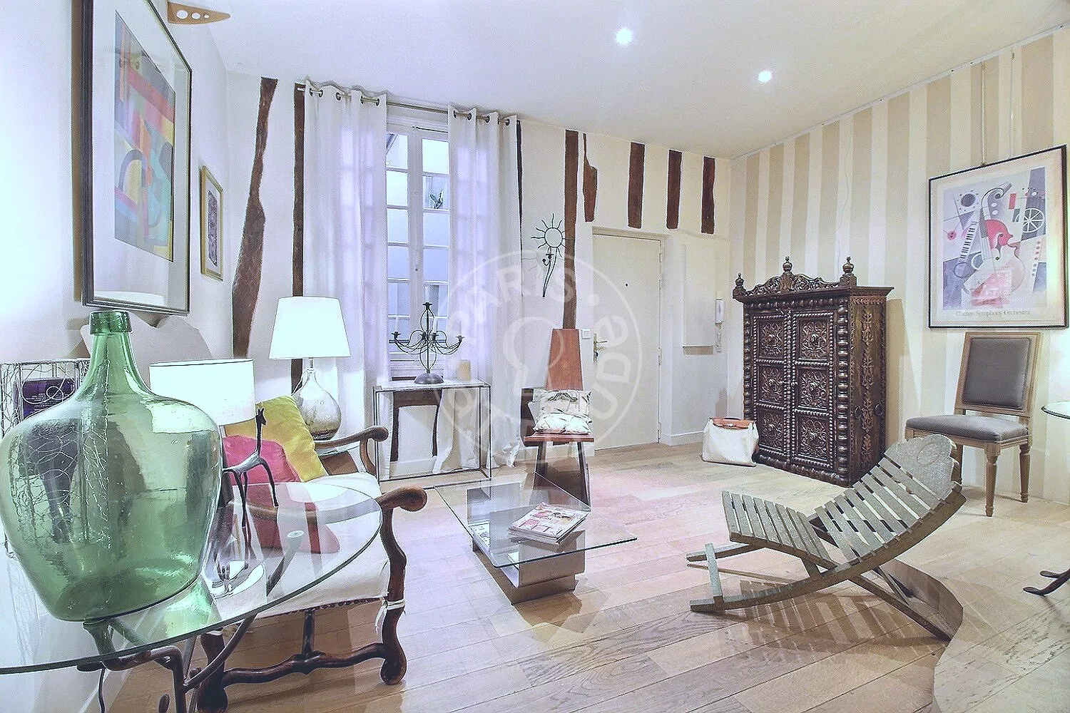 Appartement Rue du Grenier Saint-Lazare à Paris