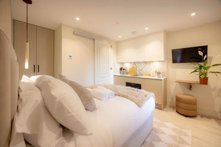 Flat Shirland Road in City of Westminster