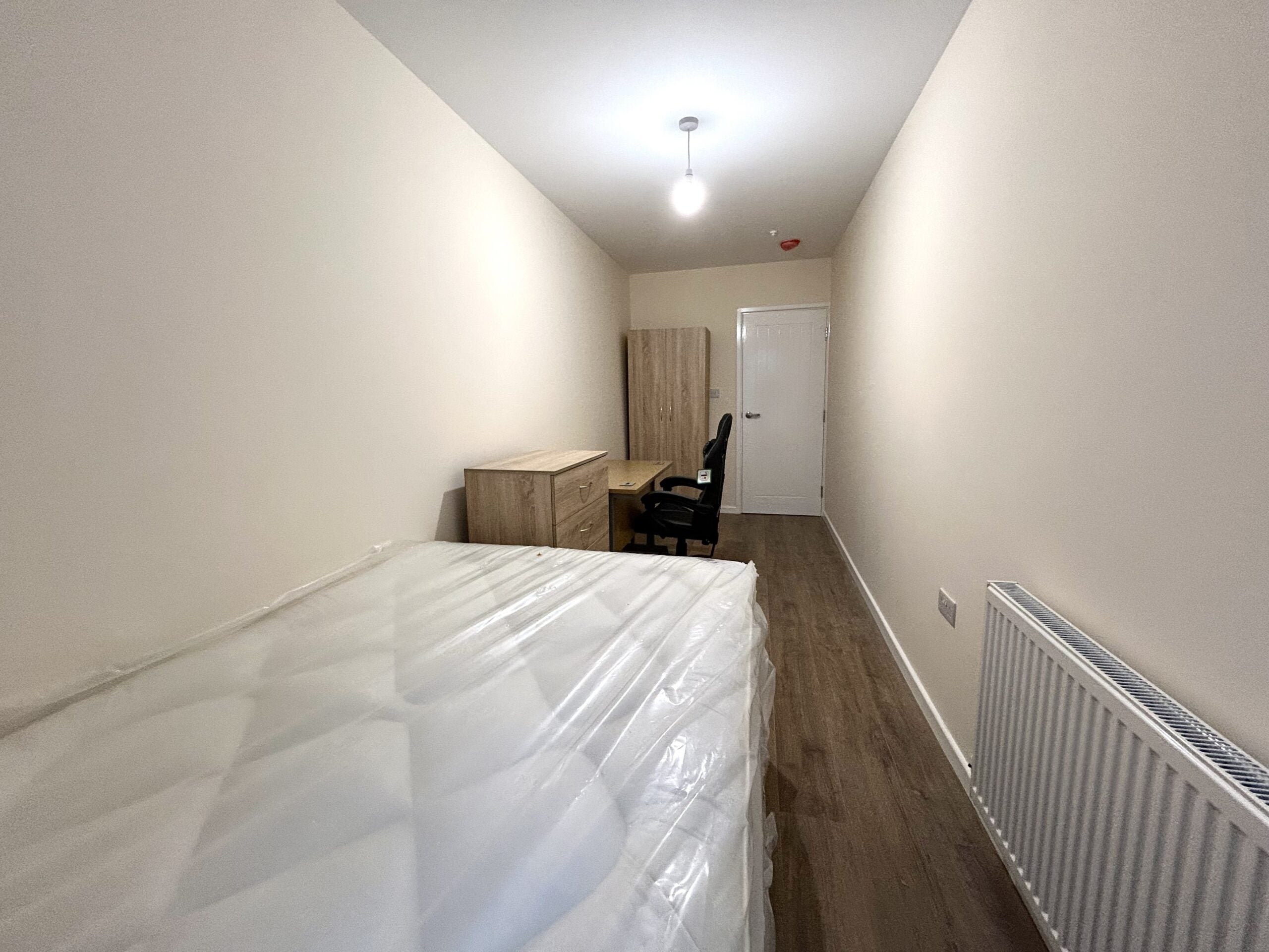 Flat Taff Street in Pontypridd