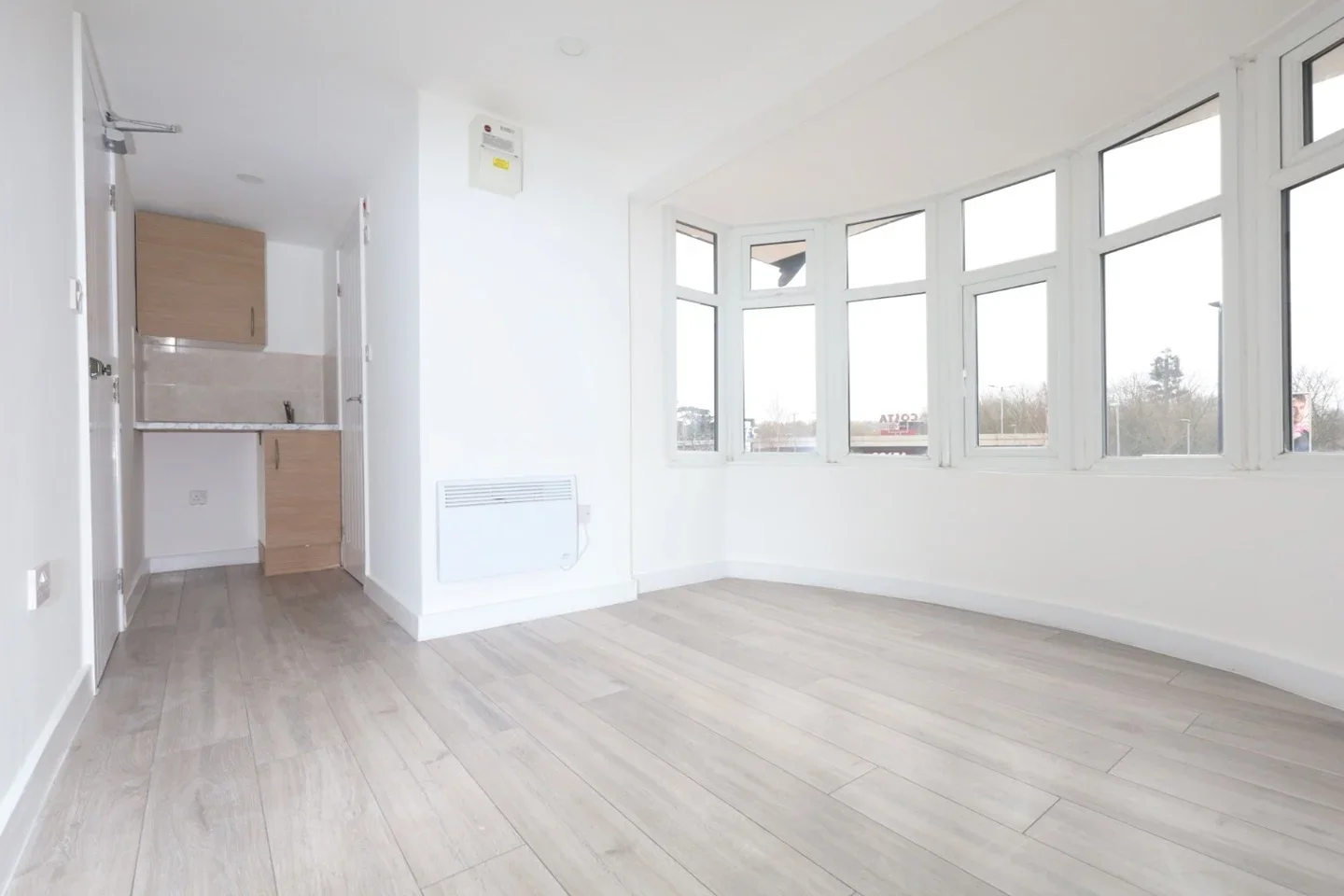 Flat Alperton Lane in Greater London