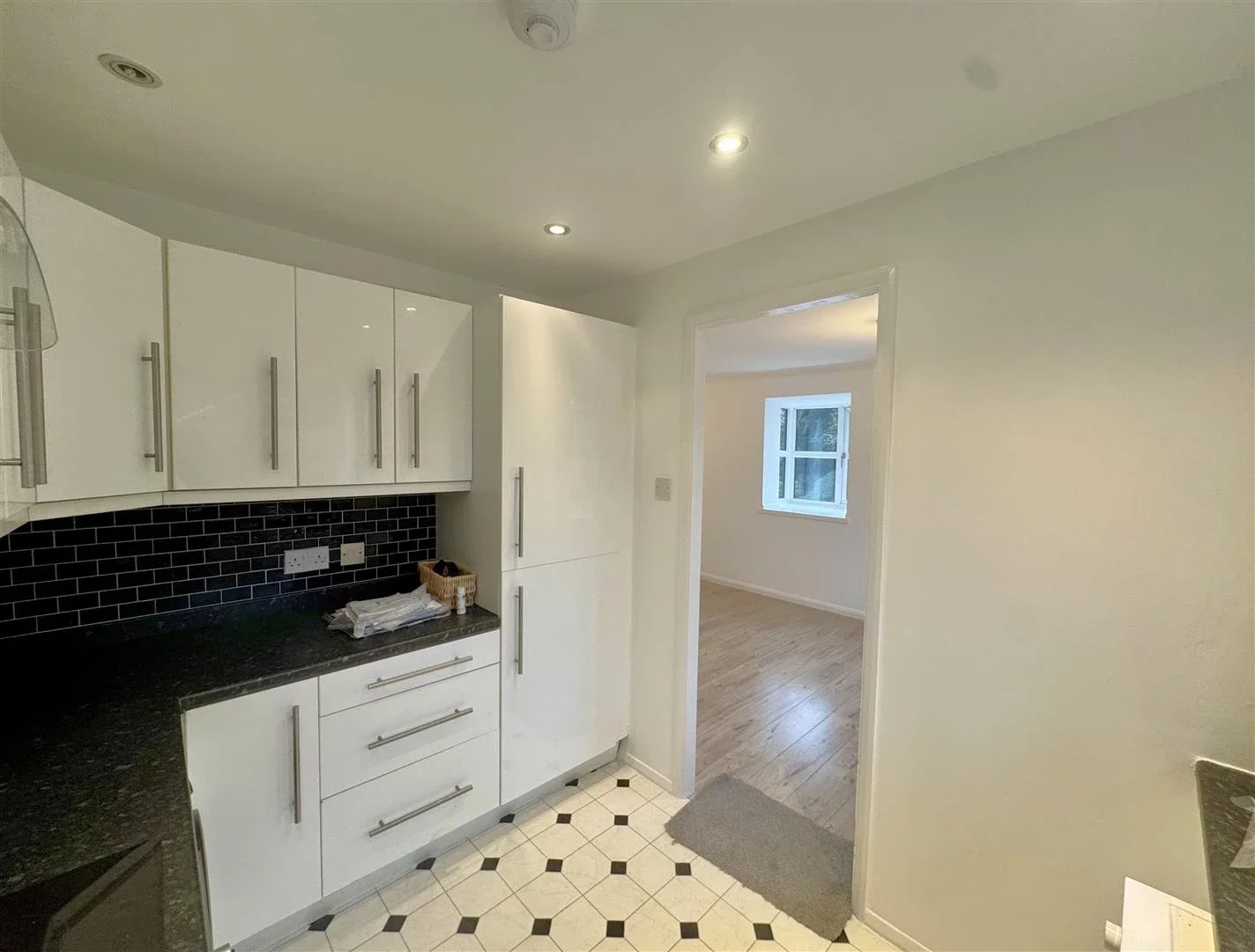 Flat The Ridgeway in Greater London