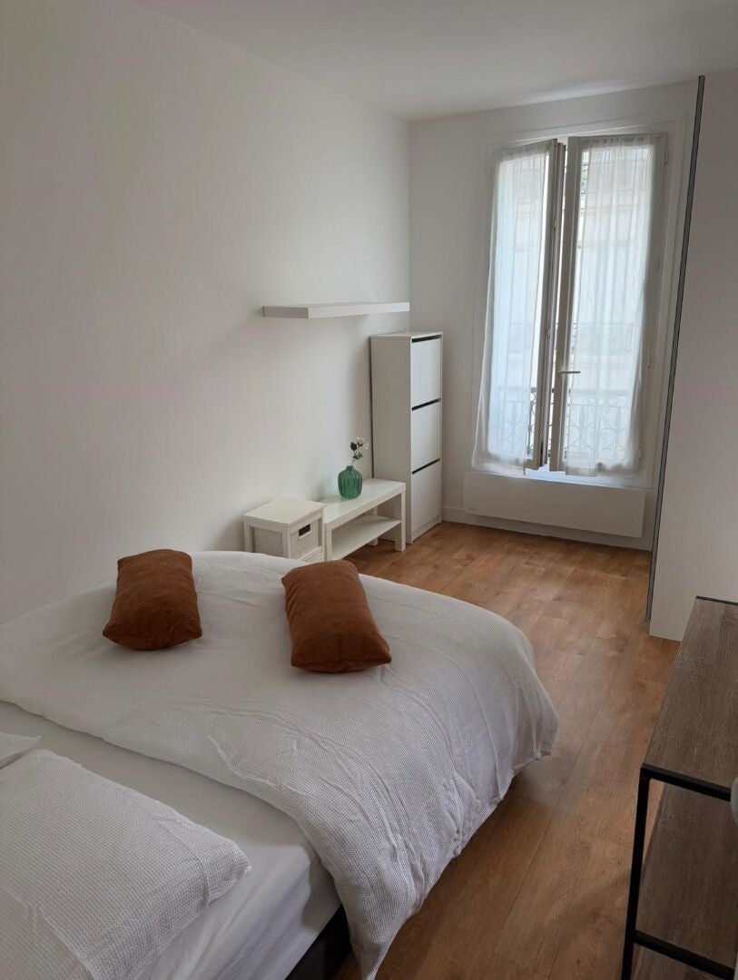 Flat Rue Jean Jaurès in Levallois-Perret