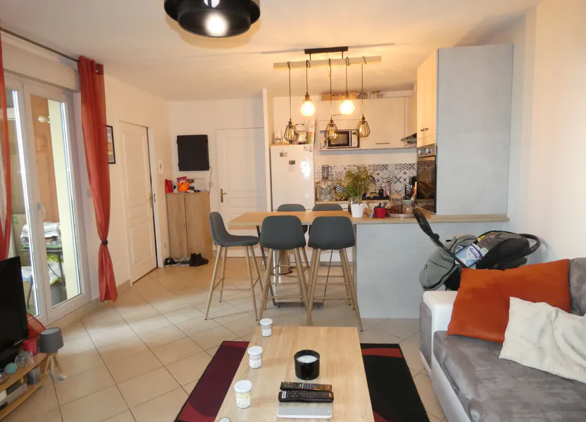 Flat Rue Raspail in Oullins-Pierre-Bénite