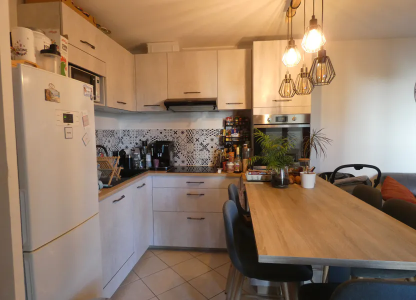 Flat Rue Raspail in Oullins-Pierre-Bénite