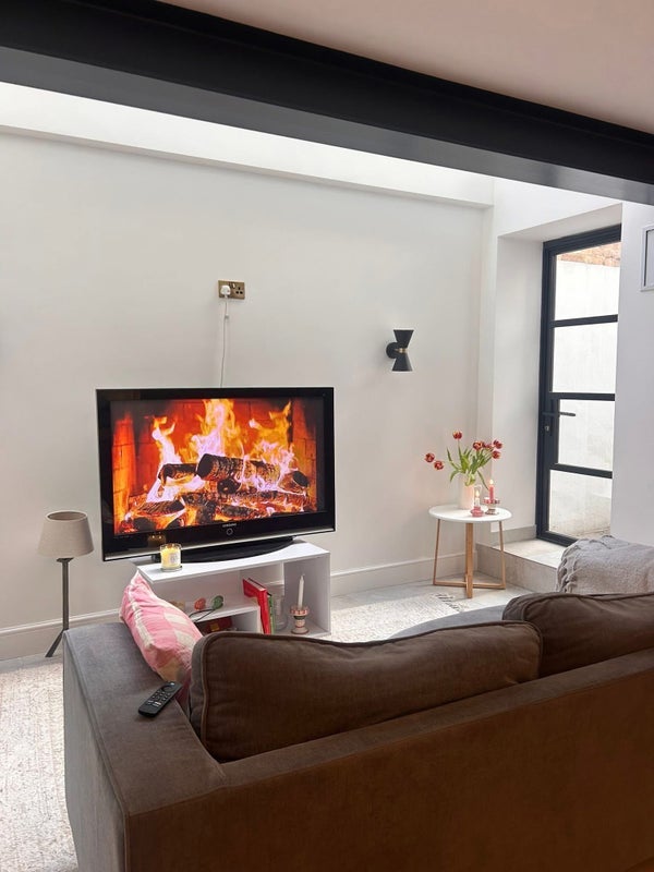 Room Alderbrook Road in Greater London