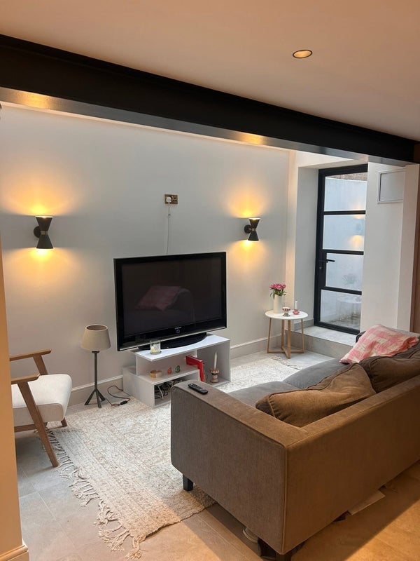 Room Alderbrook Road in Greater London
