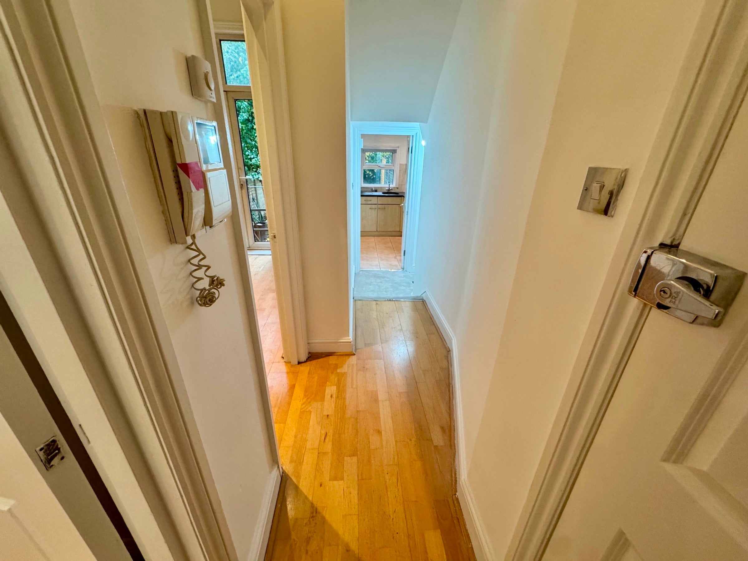 Flat Bellefields Road in Greater London