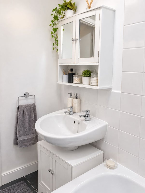 Room Adare Walk in Greater London
