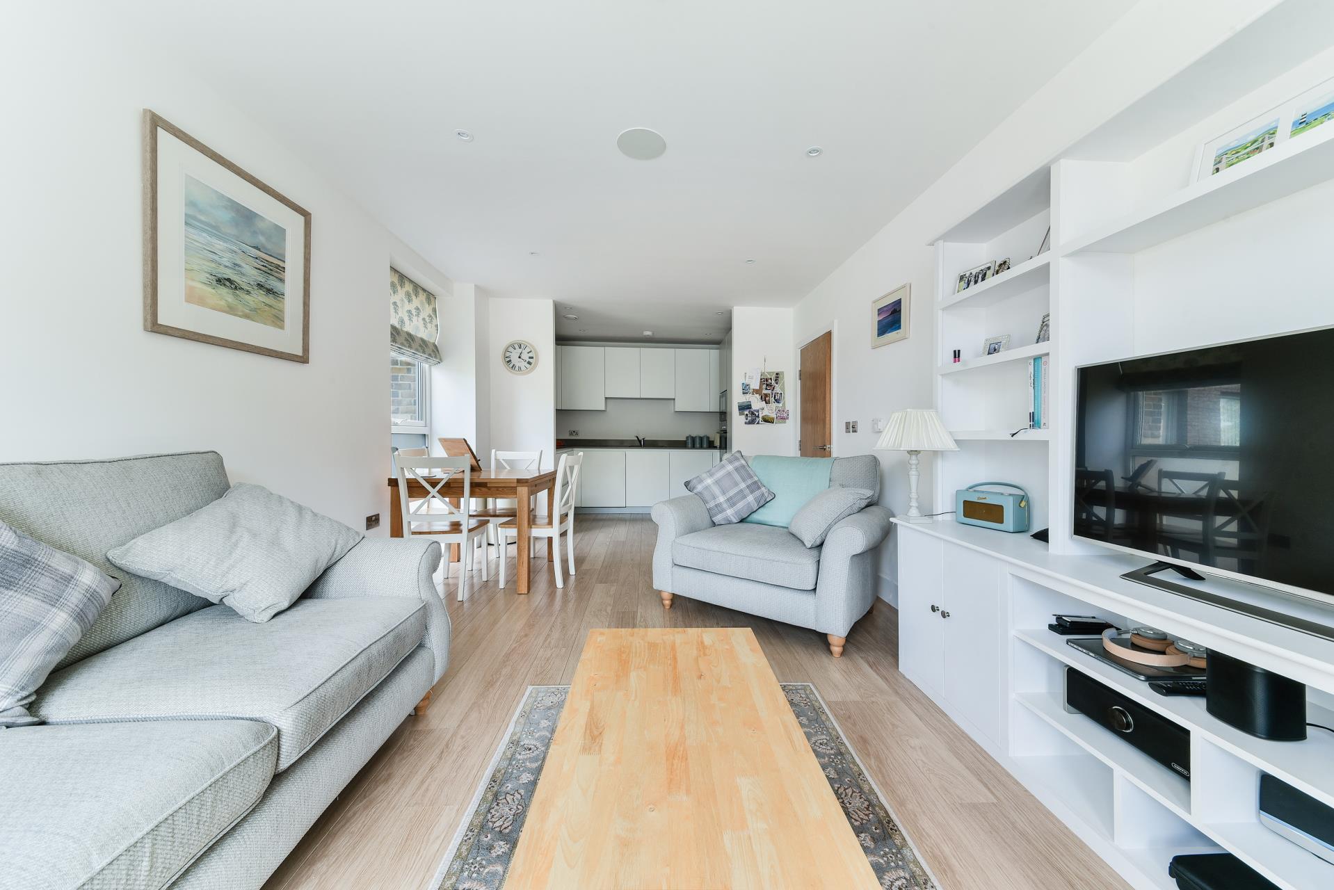 Flat Stockwell Park Walk in Greater London
