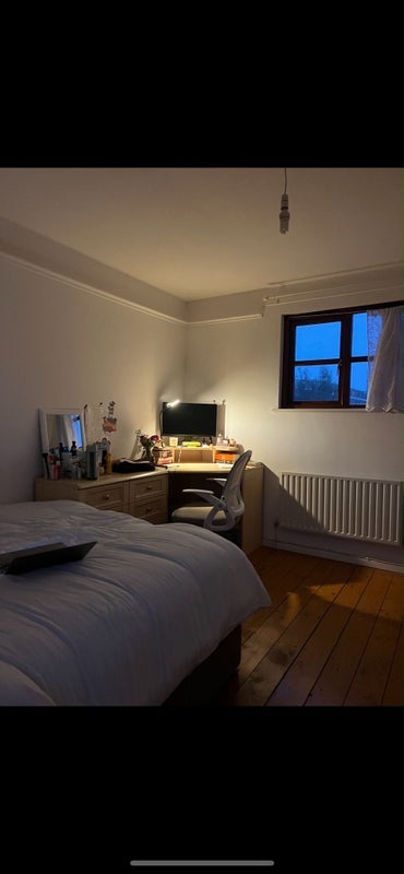 Room Primrose Close in Greater London