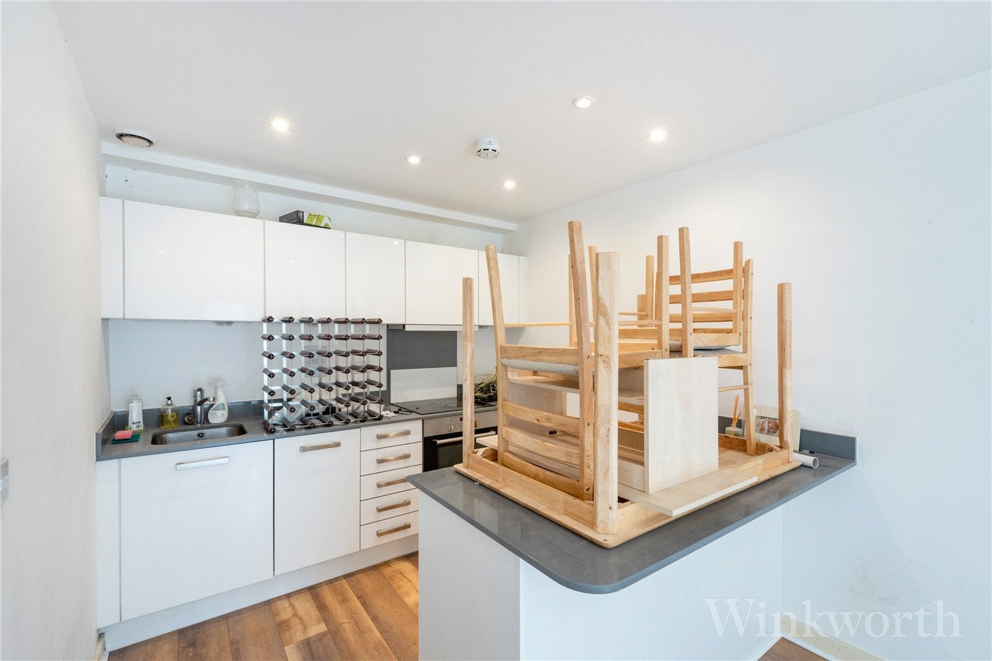 Flat Perry Vale in Greater London