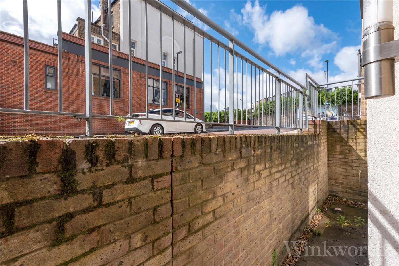 Flat Perry Vale in Greater London