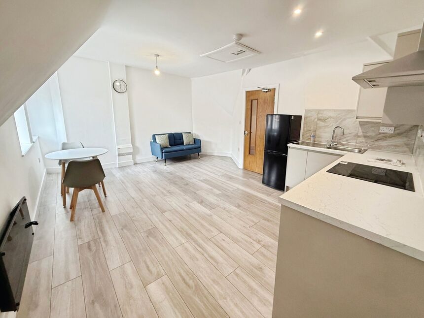 Flat Moorgate Street in Rotherham