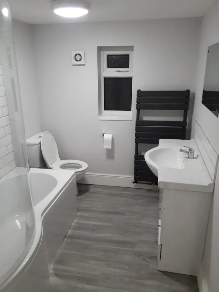 Room Blaydes Street in Hull