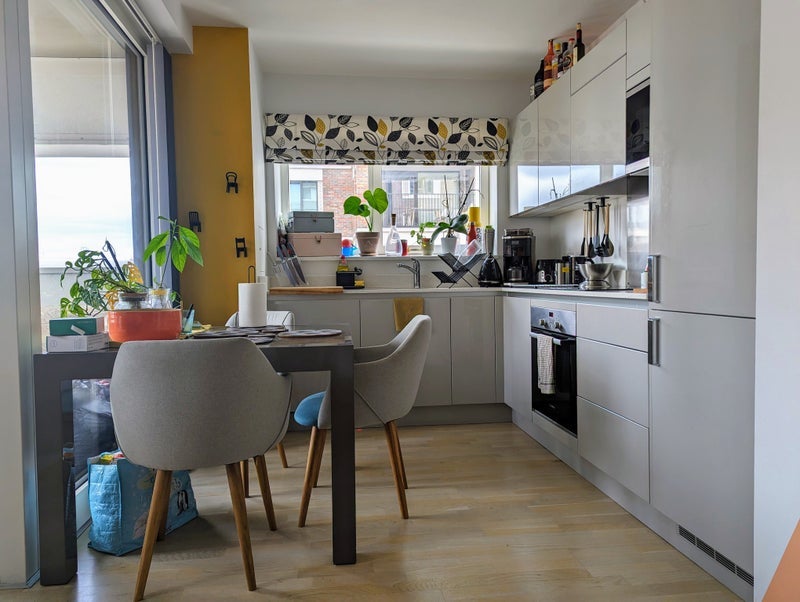 Room Sayer Street in Greater London