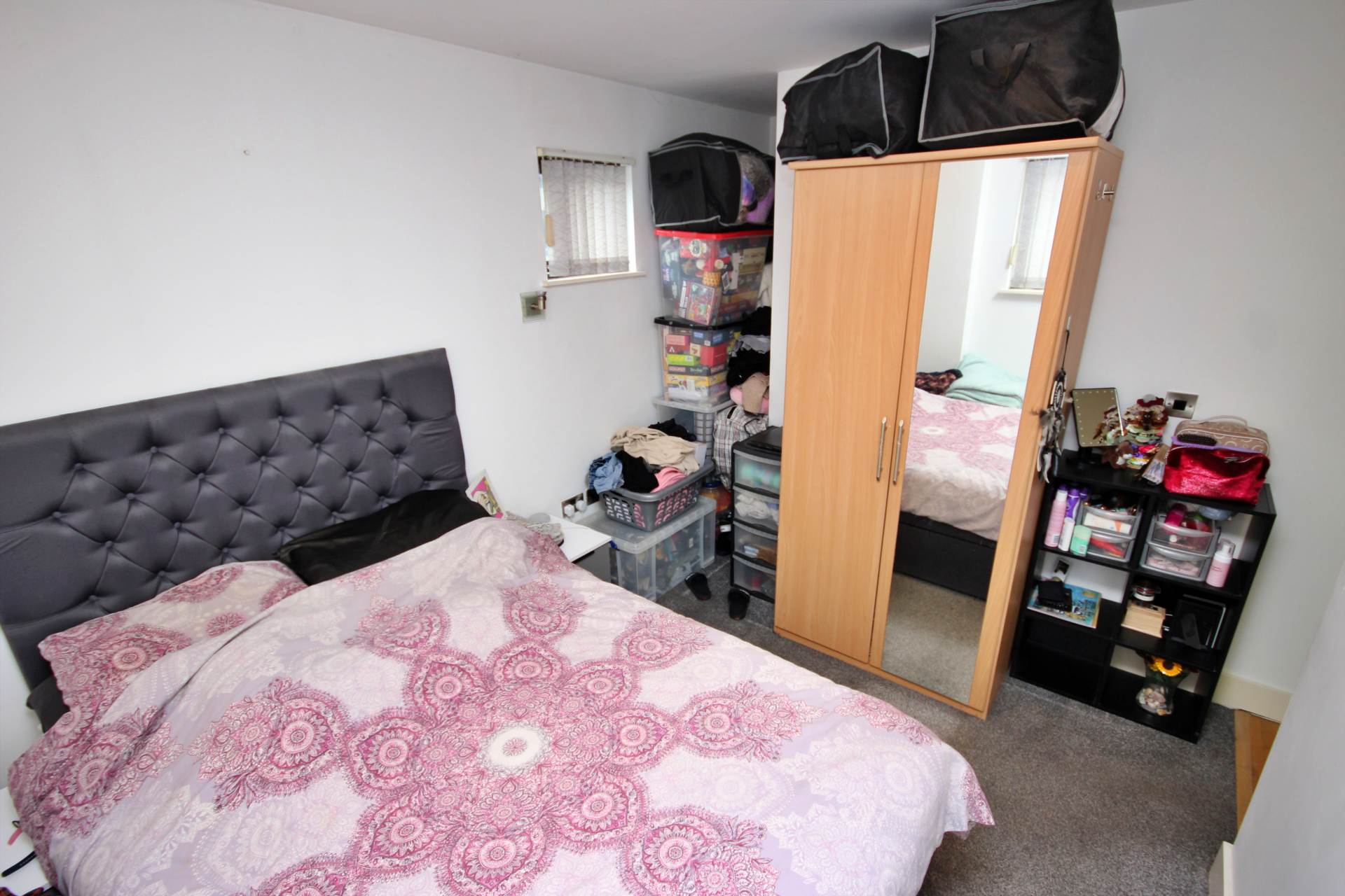 Flat Isaac Way in Manchester