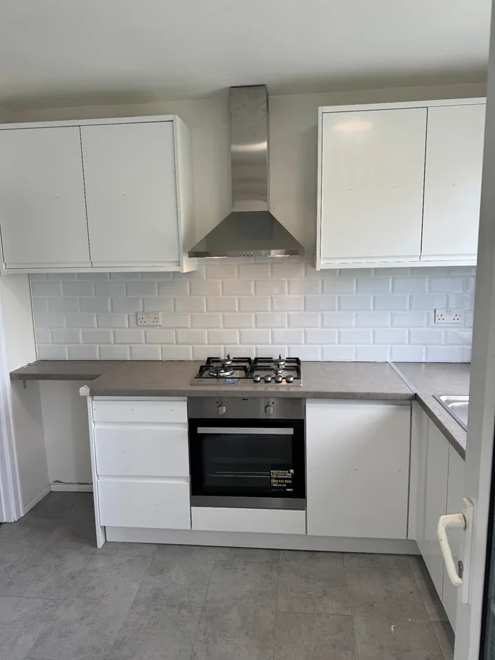 Flat Streatham High Road in Greater London