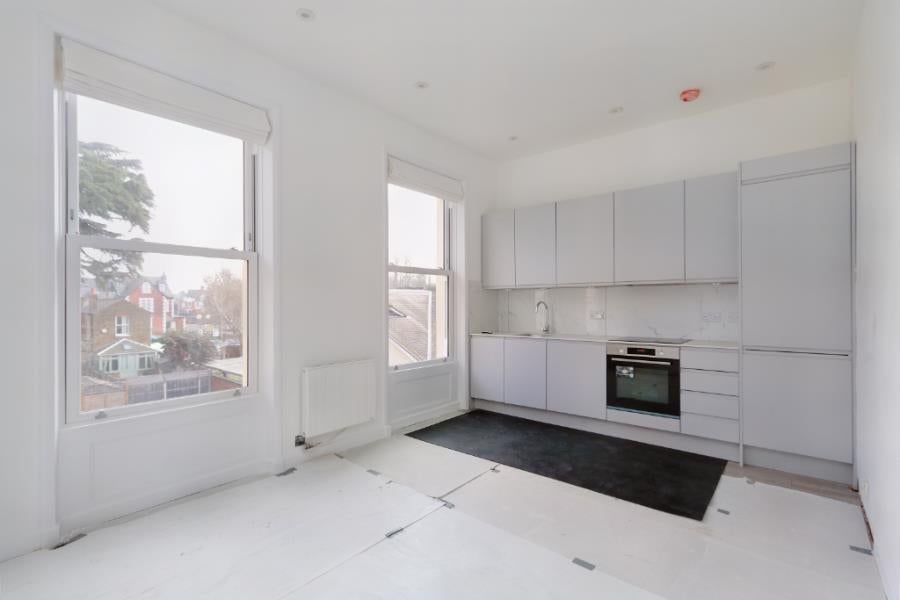 Flat Kings Passage in Greater London