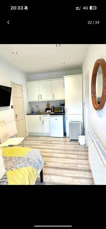 Flat Emery Avenue in Newcastle-under-Lyme