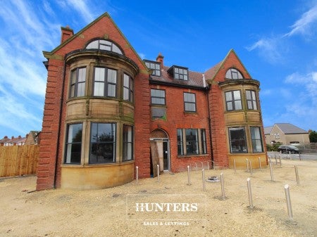 Flat Holywell Lane in Wakefield