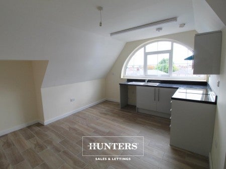 Flat Holywell Lane in Wakefield