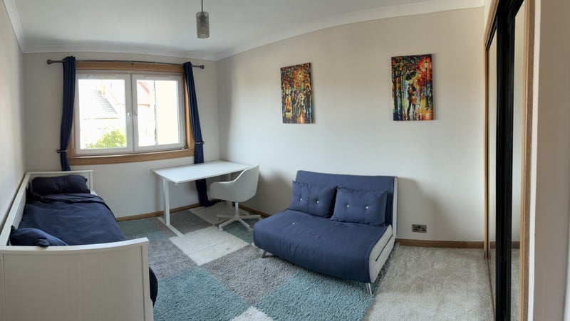 Room Redhall Crescent in City of Edinburgh
