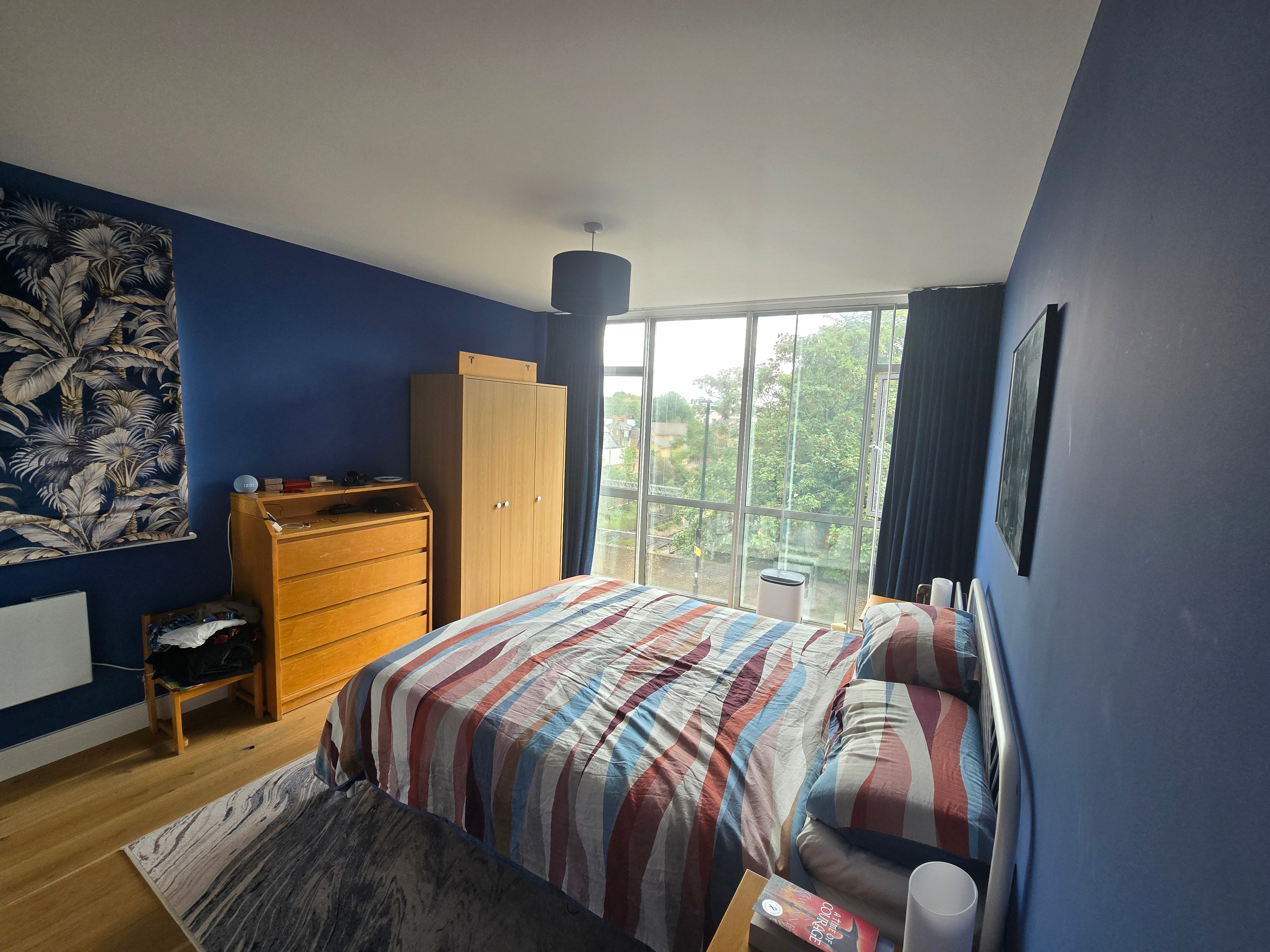 Flat Liverpool Road in Greater London