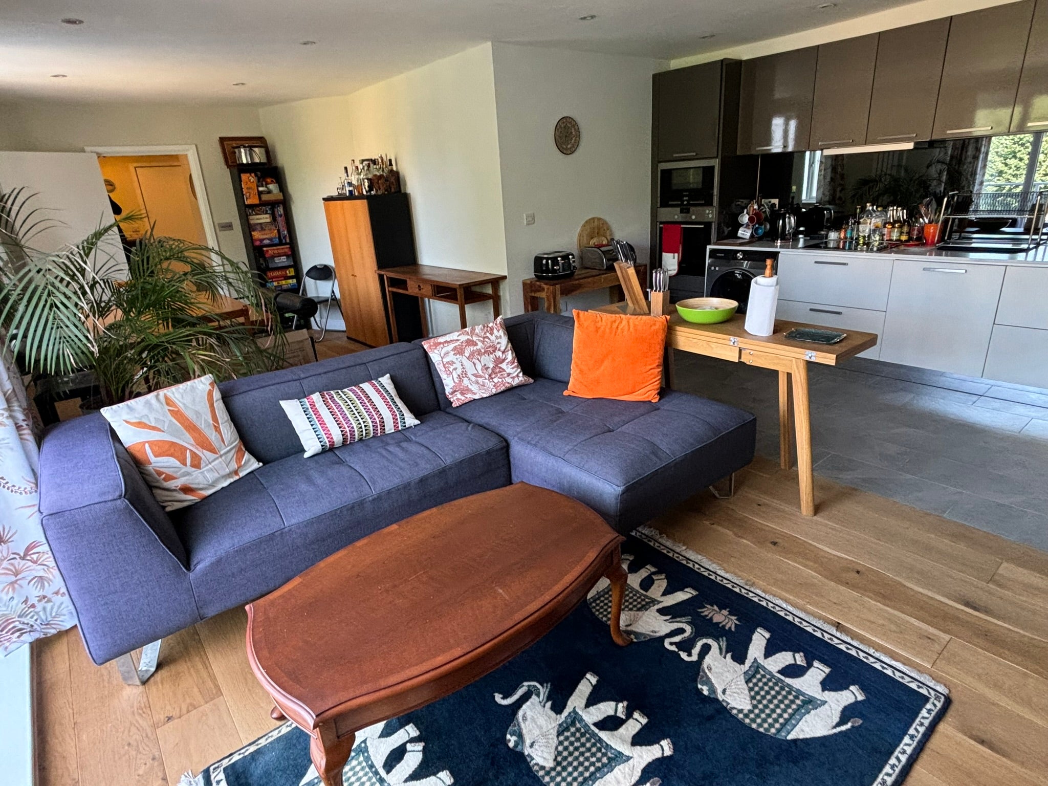 Flat Liverpool Road in Greater London
