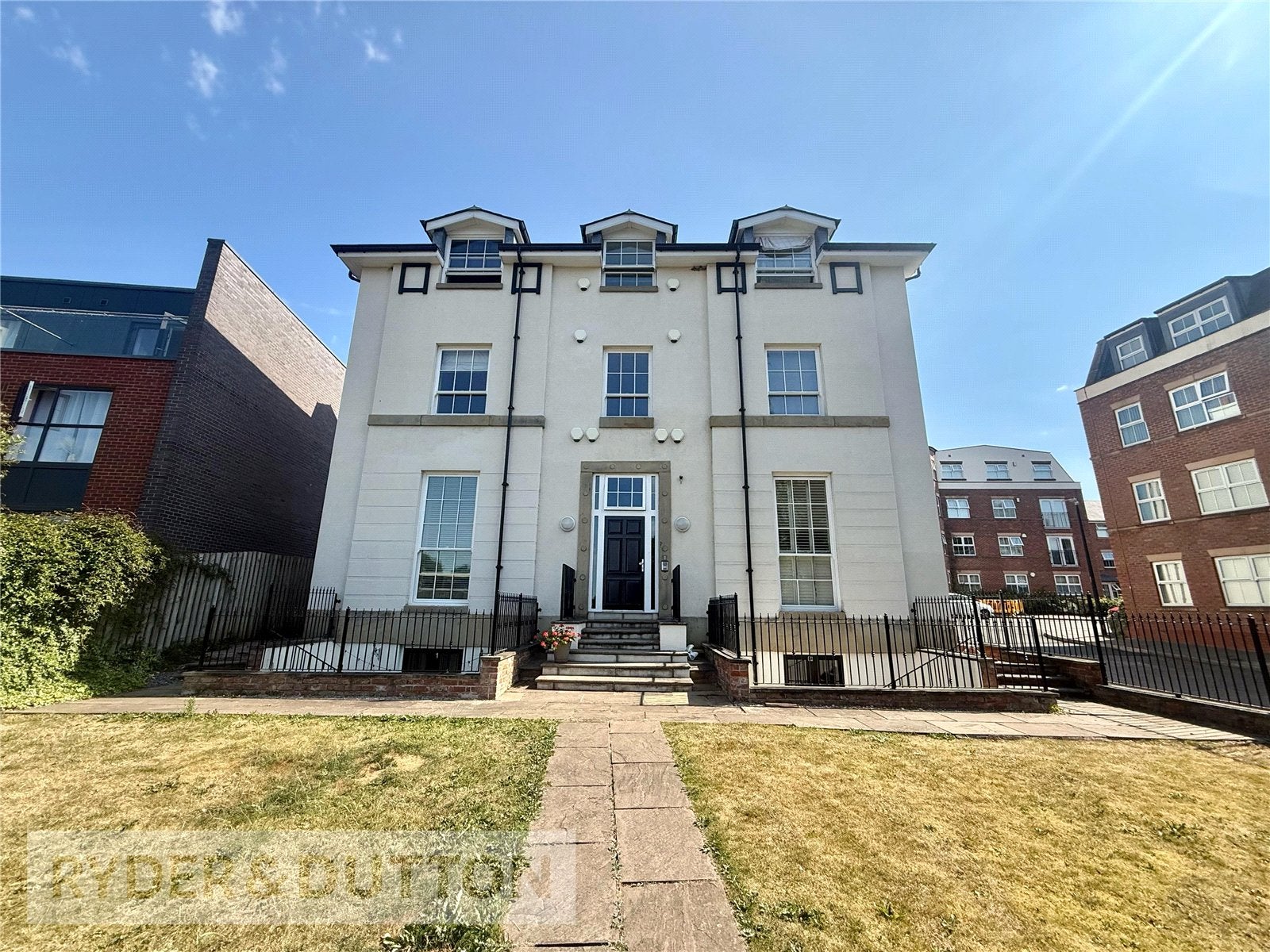Flat Great Clowes Street in Salford