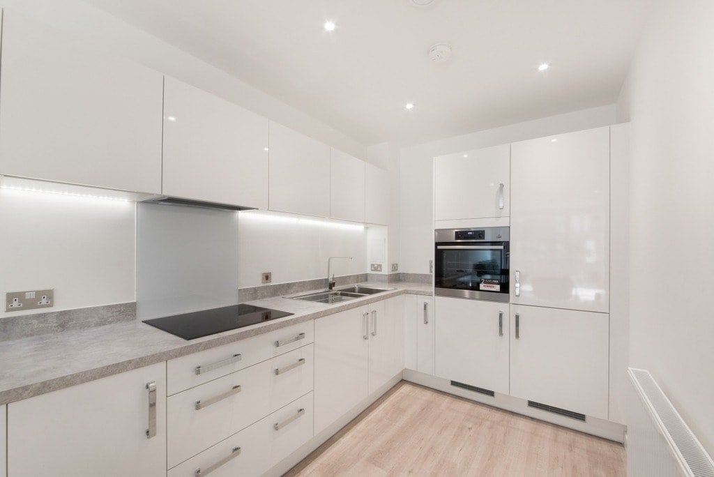 Flat Thomas Road in Greater London