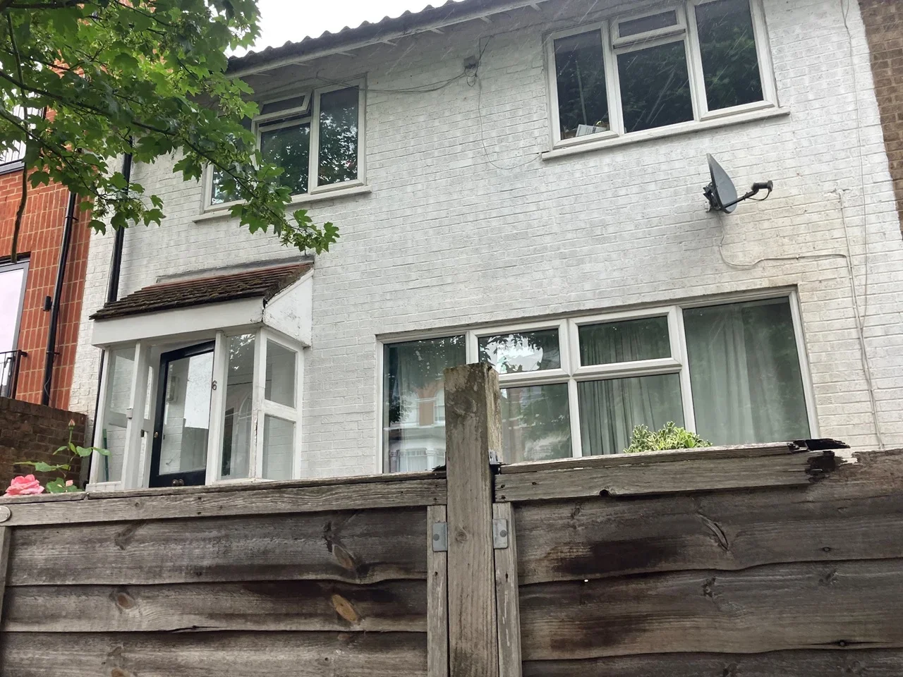 House Westbere Road in Greater London