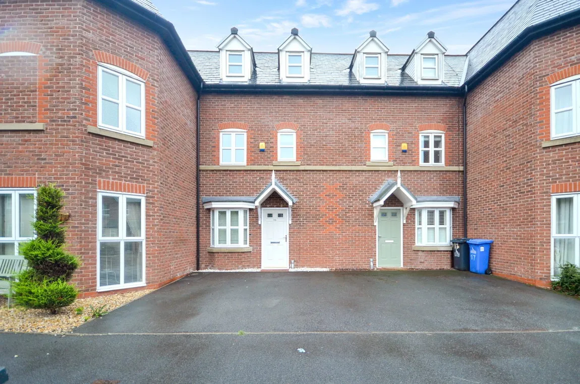 House Upton Rocks Mews in Widnes