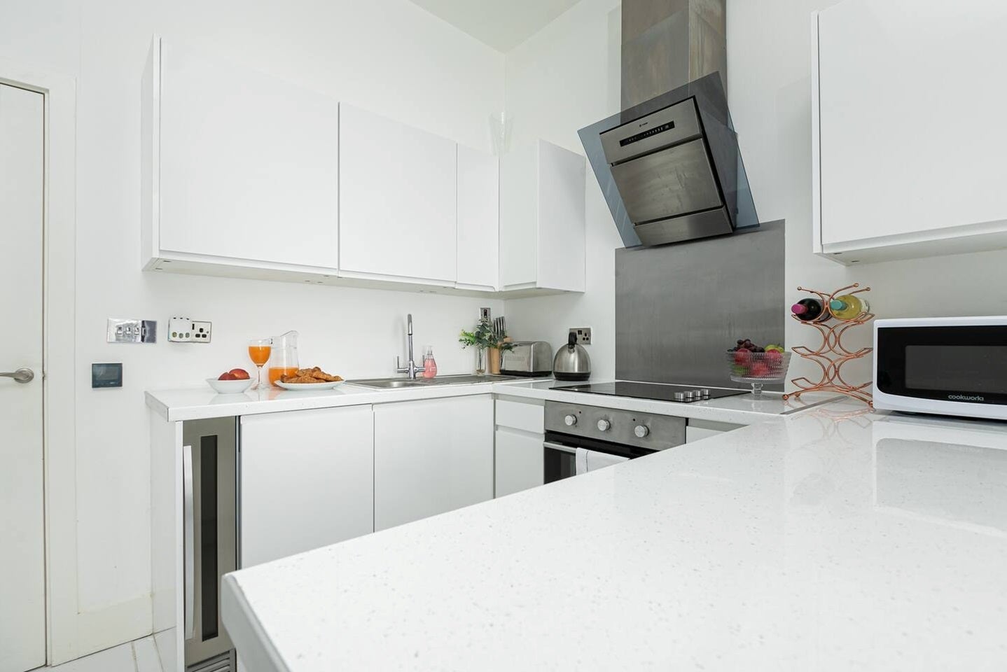 Flat Gloucester Terrace in City of Westminster