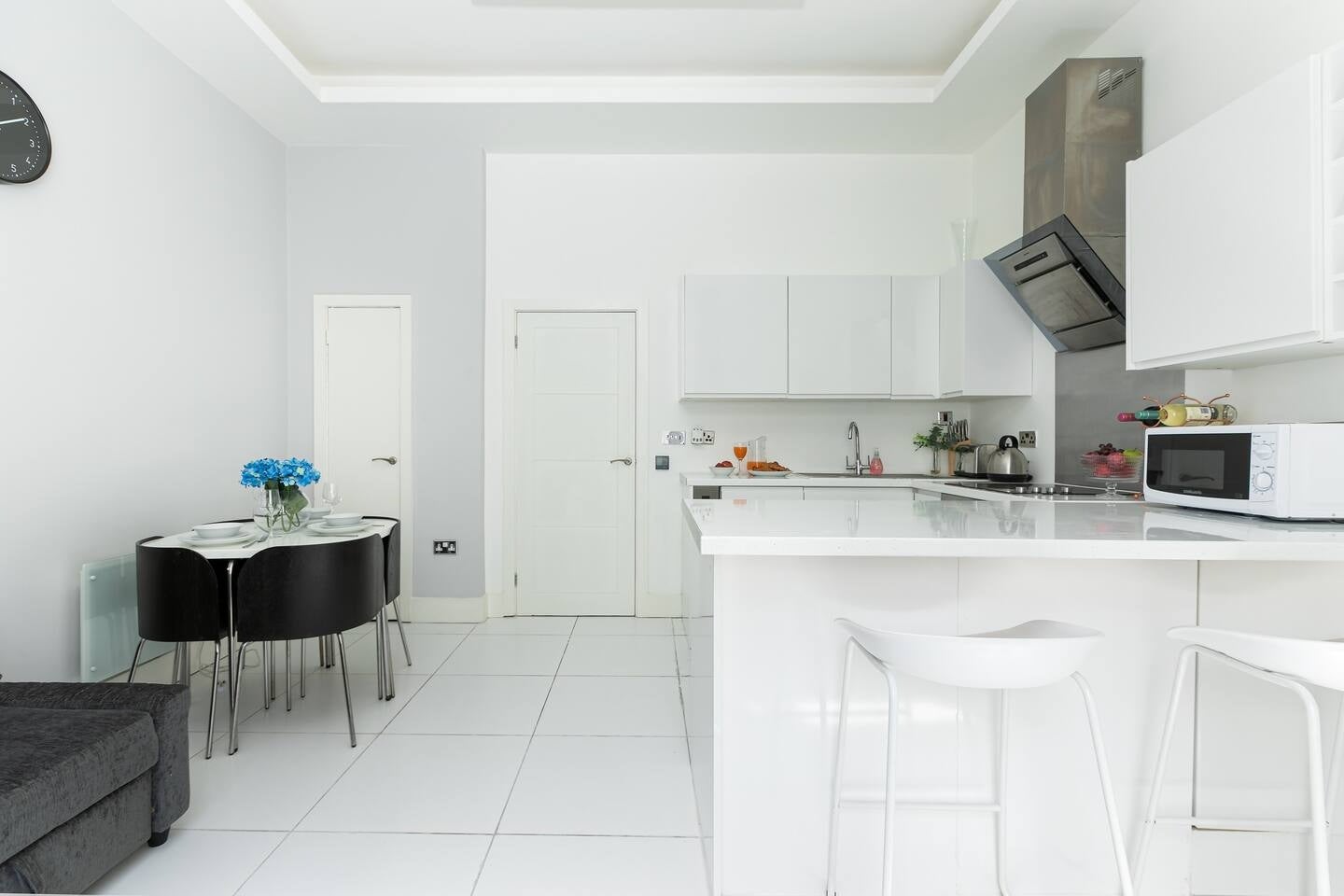Flat Gloucester Terrace in City of Westminster