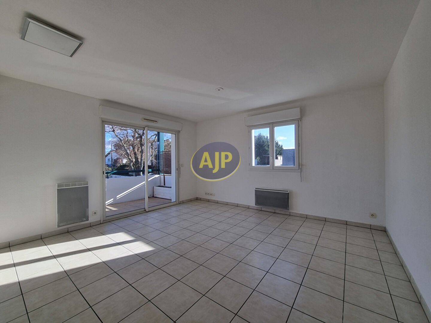 Flat Rue des Arcs Saint-Cyprien in Toulouse