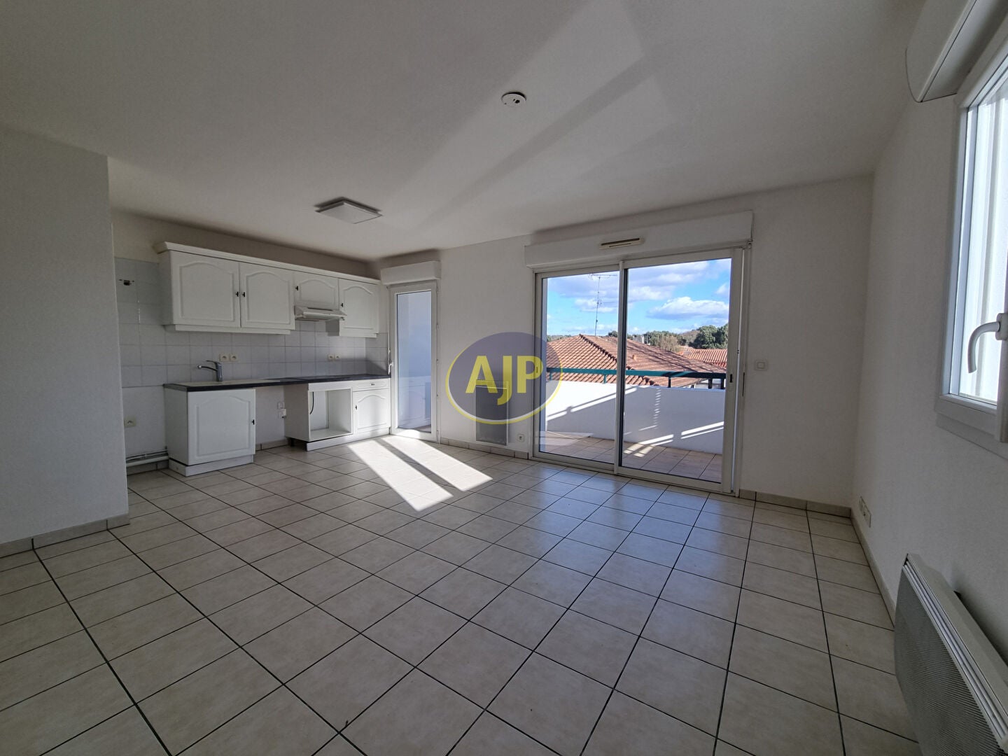 Flat Rue des Arcs Saint-Cyprien in Toulouse