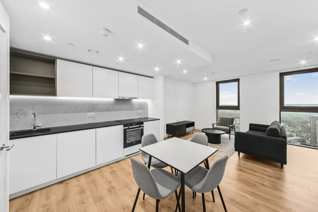 Flat Charter Street in Greater London