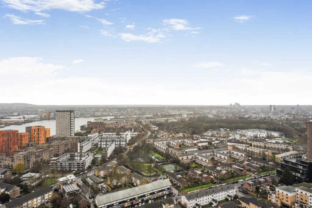 Flat Charter Street in Greater London