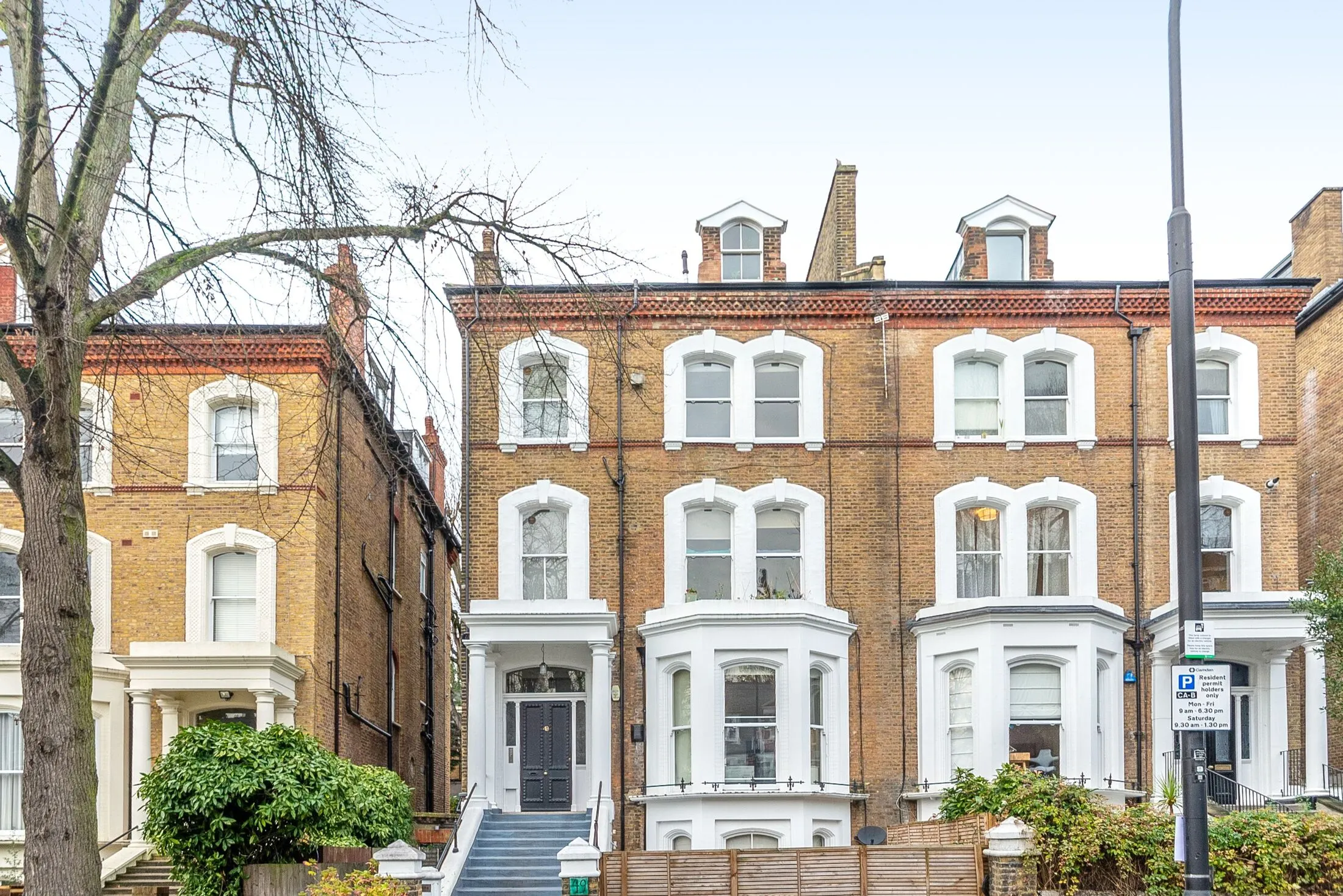 Flat Belsize Avenue in Greater London