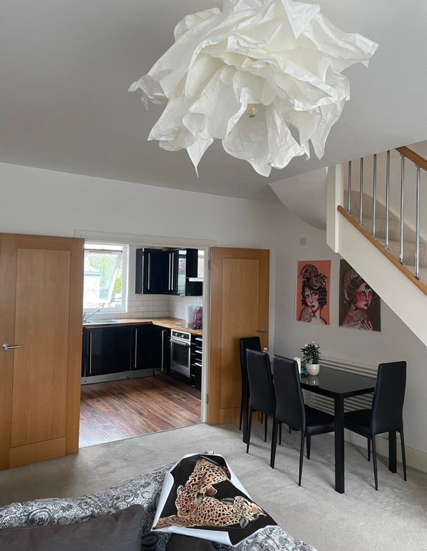 Room Lower Addiscombe Road in Greater London