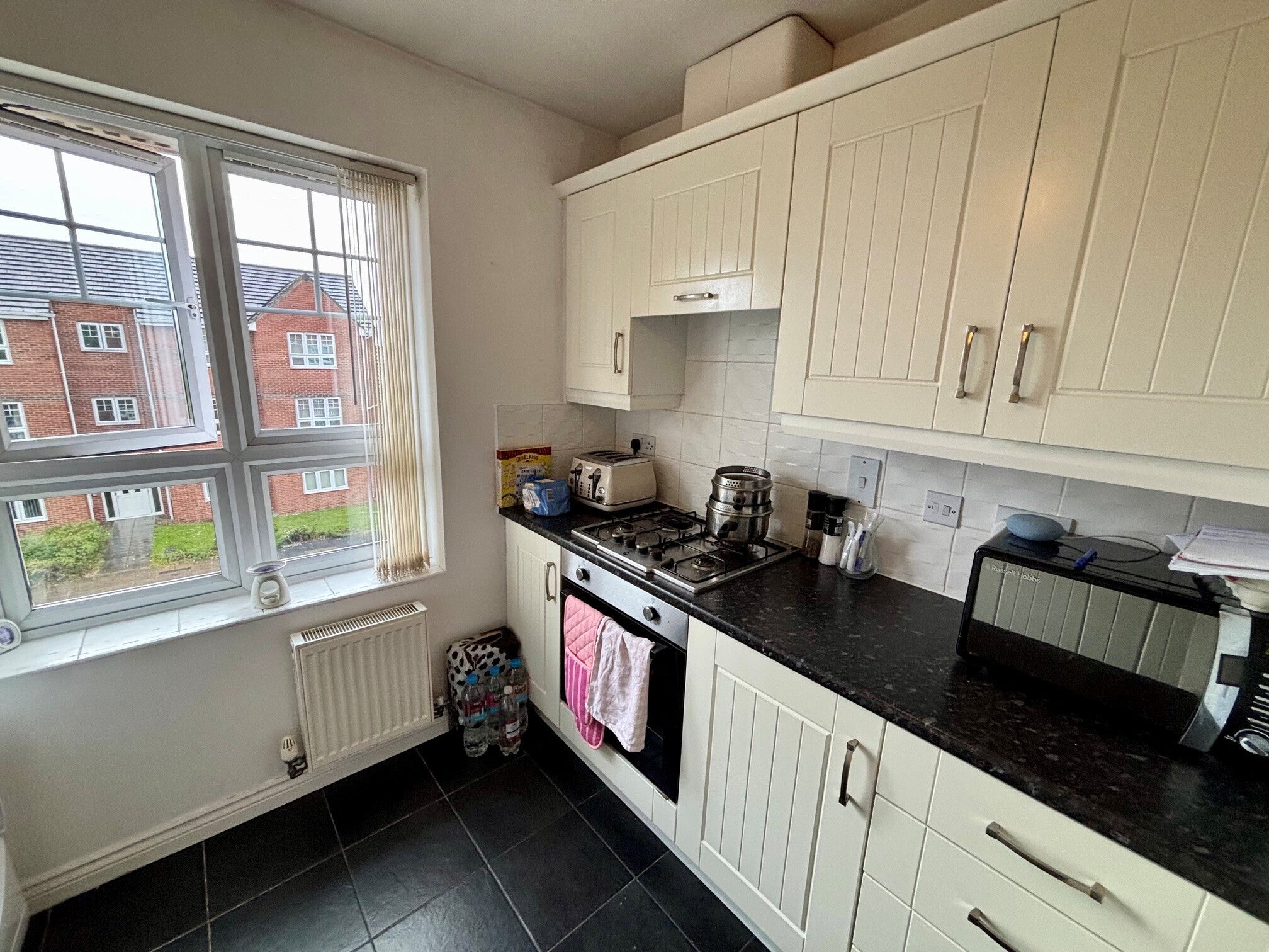 Flat Matlock Avenue in Newcastle upon Tyne