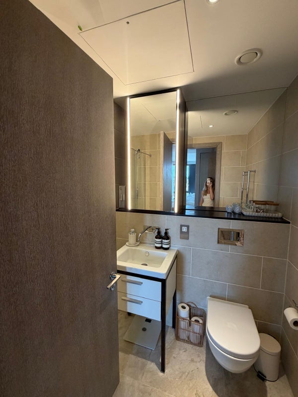 Flat Chivers Passage in Greater London