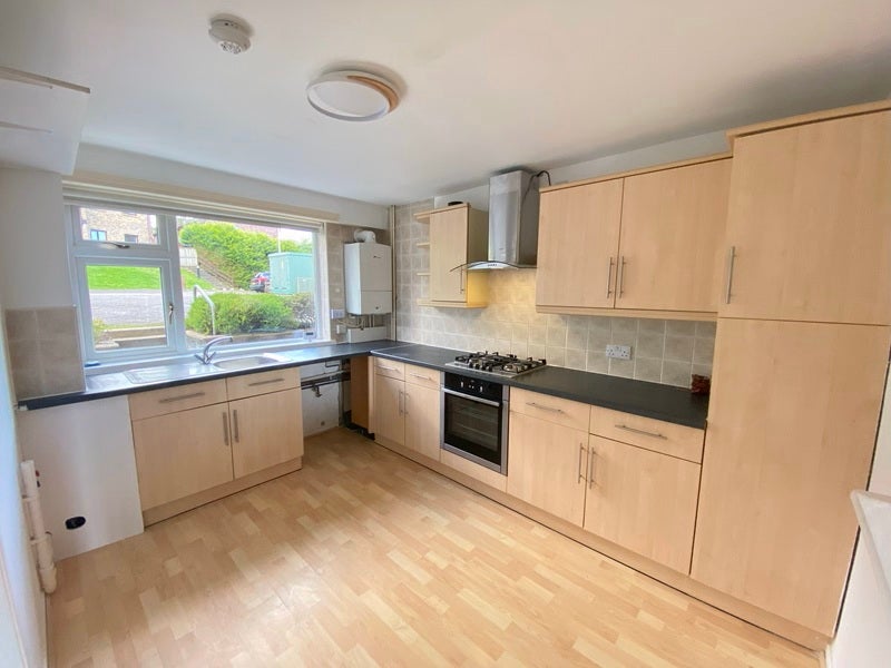 Flat Tycoch Road in Swansea